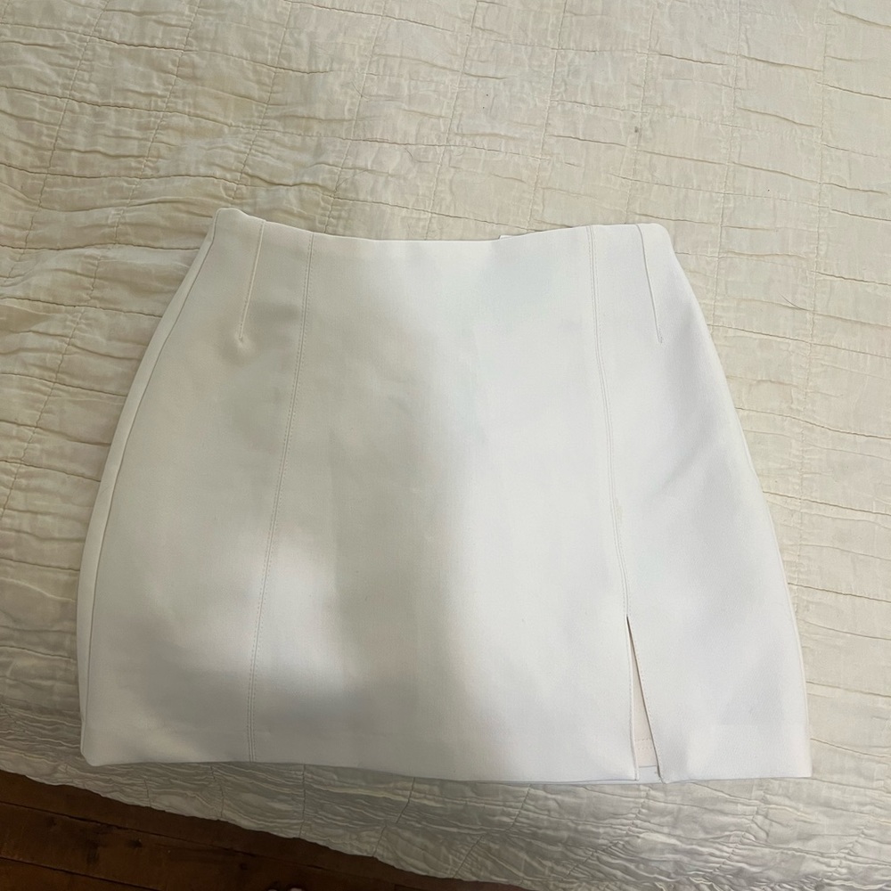 ZARA mini skirt with slit XS off white color